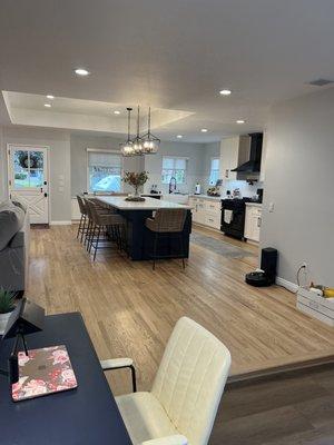 Sunroom/kitchen