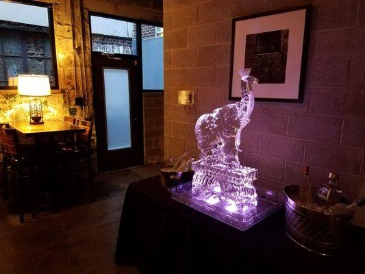 Ice sculpture