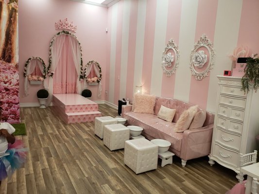 Beautifully decorated area for pedis.