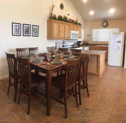 Dining for 8. Great open dining/living/kitchen area.