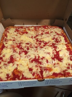 Omg I can't explain how delish this pizza is! By far Dominick's best pizza EVER! Go manga you will not be disappointed!