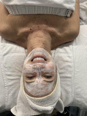 Cloud 9 facial/ luxury facial