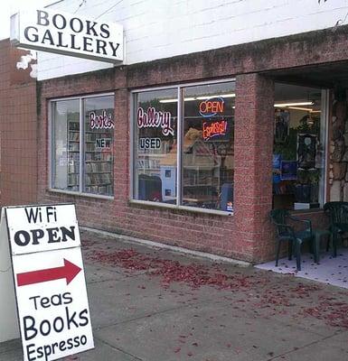 On the main street in Sutherlin (Central Ave.) near the railroad tracks, a nice place to relax with a great cup of coffee.