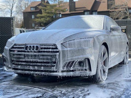 Exterior foam cannon wash