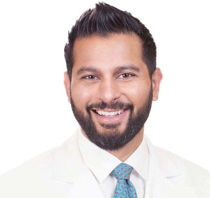 Dr. Saqib Hasan is a spine surgeon trained in both orthopedic and neurosurgical spine surgery specializing in complex spine surgery