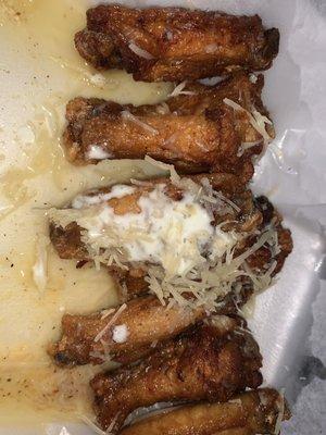 Garlic parm wings... I spilled ranch by mistake ‍