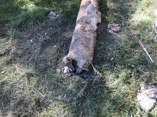 Old damaged Well that just fell apart.