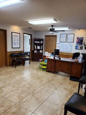 Front desk/Wait area