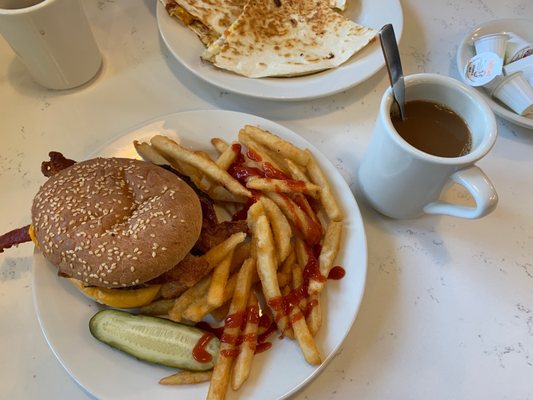 Cheeseburger and fries