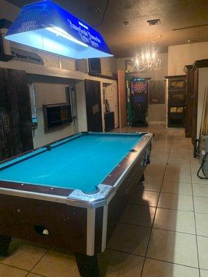 Pool table