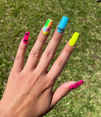 Summer nails