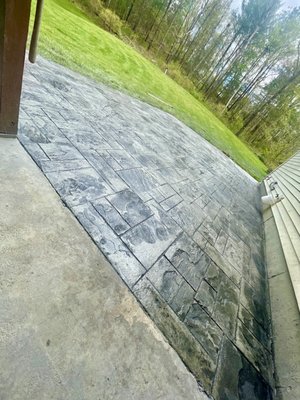 Ashlar slate stamped concrete patio