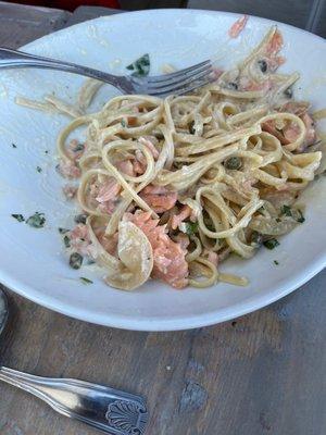 Salmon pasta