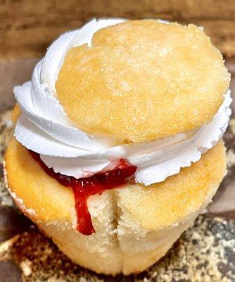 Strawberry shortcake cupcake