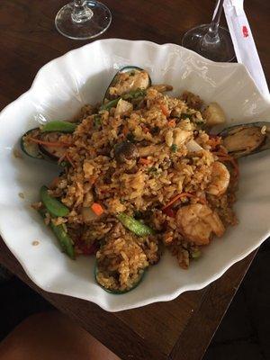 Shrimp scallions and muscles fried rice