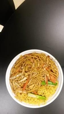 CHICKEN LO MEIN