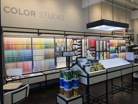 Color Studio - Benjamin Moore