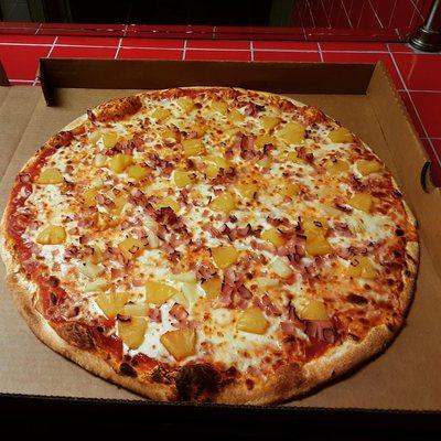 XL LARGE 18 " HAM AND PINEAPPLE