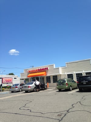 Natick Dunkin Donuts -- 249 North Main Street / Route 27, Natick                   Storefront