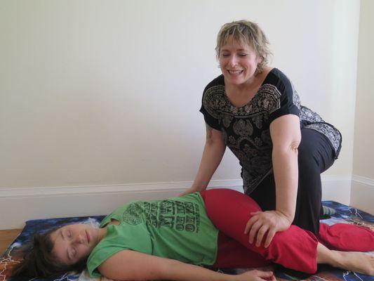 Shiatsu can increase flexibility.