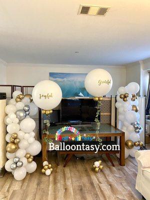 wedding balloon garland