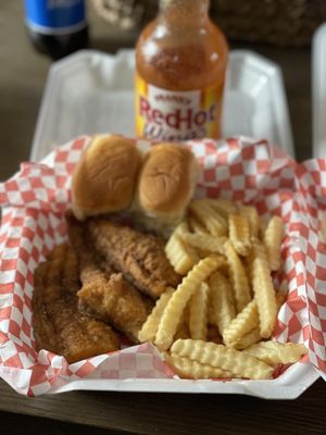 Catfish fillet plate