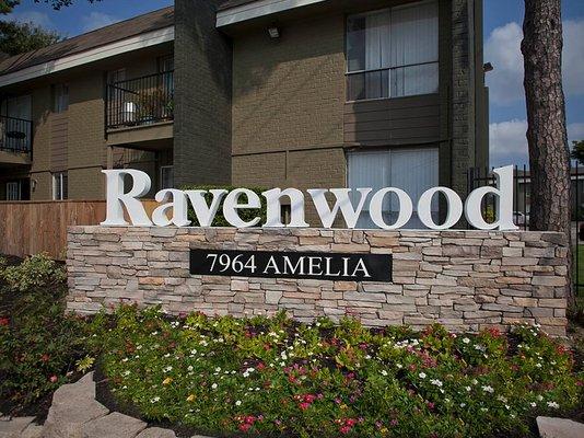 Welcome to Ravenwood Apartments!