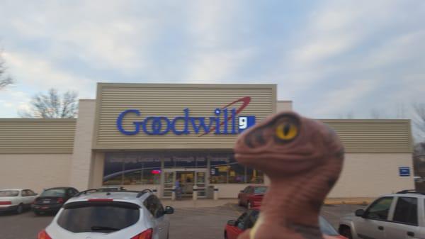 Bob the Raptor Says, "Apparently there is a nice mammal named Will here."