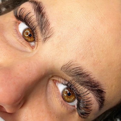 Brow lamination wit hybrid lash