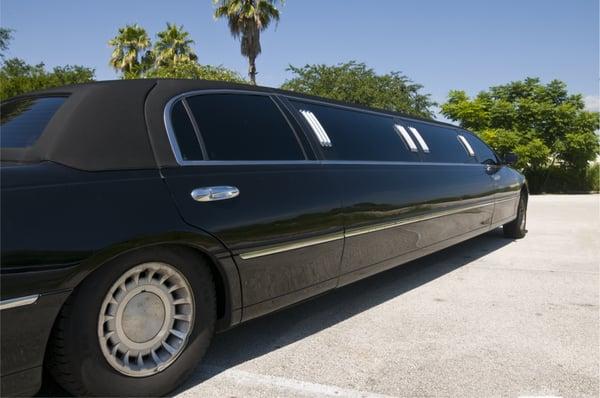 twincitiesimo.  we take pride on being the best providers of  limo service in the twin cities.