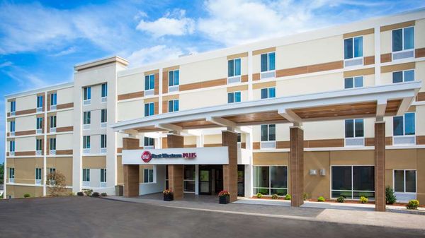 Best Western Plus North Shore Hotel