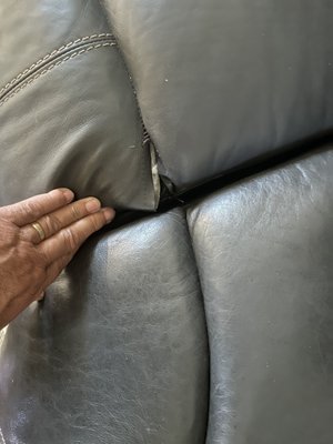 Thread pulling from a seam