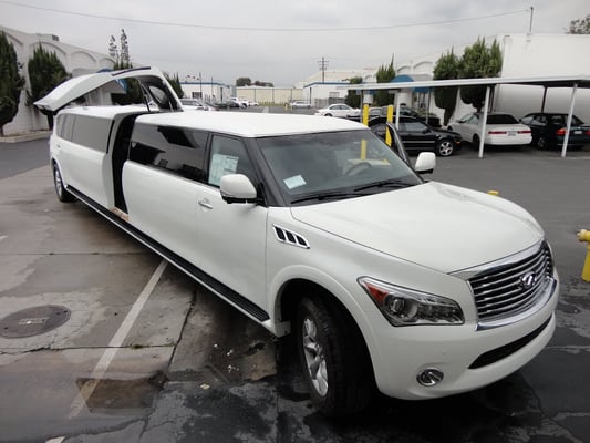 2014 Infiniti QX80 18 Passenger