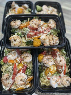 Shrimp pesto pasta