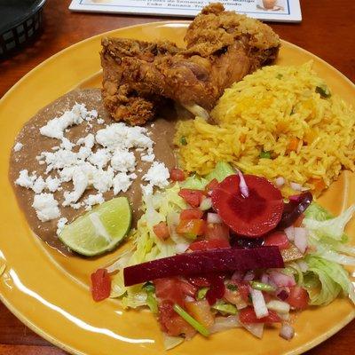 Delicious food, fried chicken dinner.