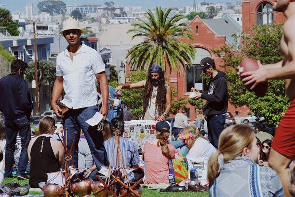 A Dolores Park staple. Dope guy, dope vibes, dope drinks; the pictures speak for themselves !