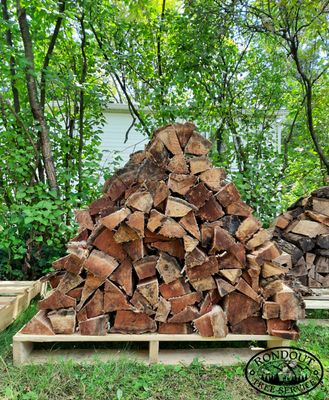 Seasoned, Split, Sprayed, Delivered, and Stacked - $200 Per Pallet / 4 Rows (4ft x 3ft)
MONDAY - SUNDAY 6AM - 5PM (RAIN OR SHINE)