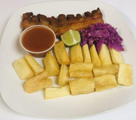 Yuca con chicharrón