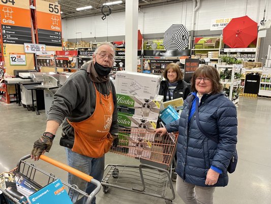 John Walsh, my wife & sister-in-law at Wallingford Home Depot