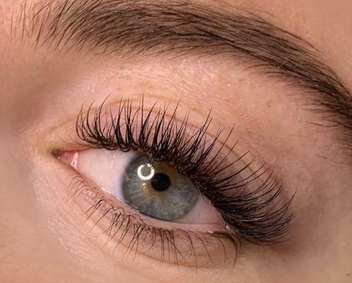 Classic lashes extensions