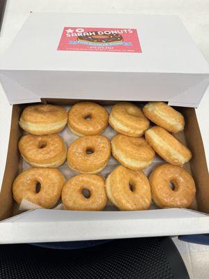 Glazed Donuts(12Pcs)