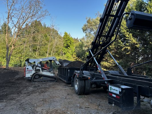 Sonoma County Soils professional contractor preparing for a soil delivery