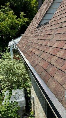 NJ Gutter Contractor: Essex, Bergen, Passaic, Morris, Somerset, Union, Middlesex, and Hudson Counties