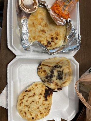 3 pupusas