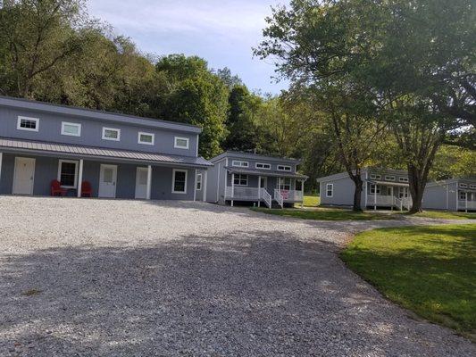 motel next to the cottages