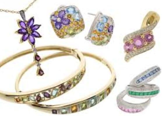 The store always have beautiful eloquent exquisite jewelry collections in stock hard to find for sale.