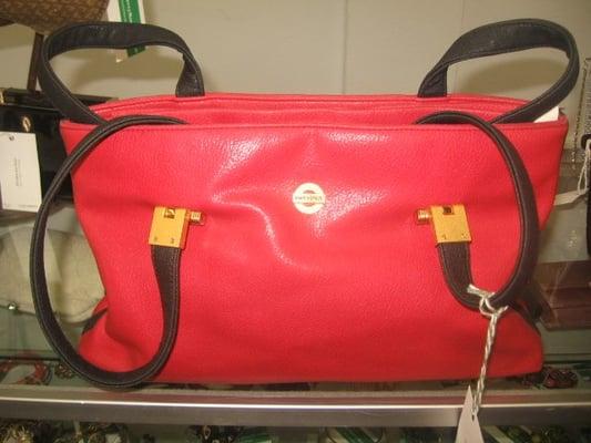 LUCKY DUCK Handbag 388...$35.00