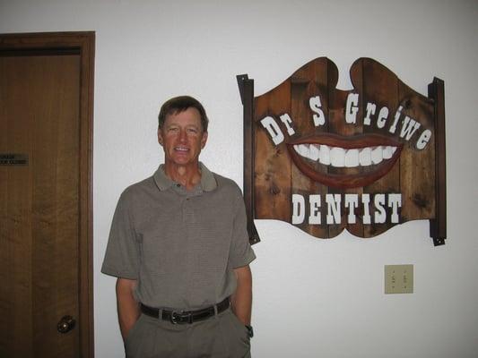 Stephen P Greiwe, DDS