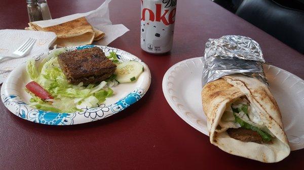 Gyro and kibbe with extra pita (free)