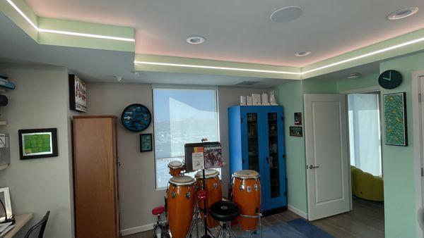 Custom soffit recessed LED lighting